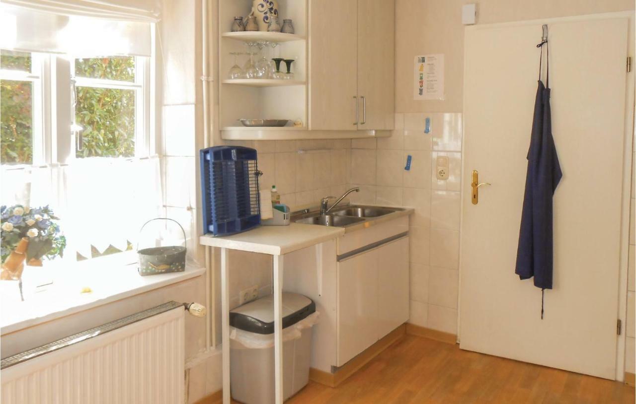 1 Bedroom Nice Apartment In Flueggendorf Klausdorf  Esterno foto